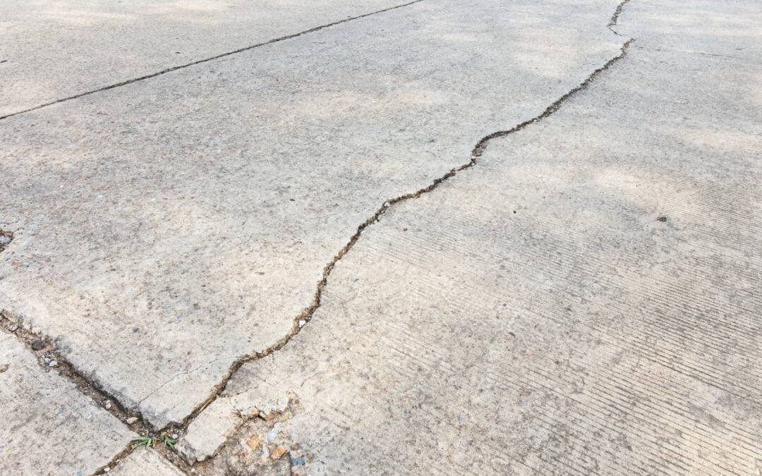 Why Asphalt Driveways Crack Faster in Colorado’s Climate